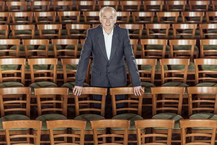 The mayor of the village Chodov near Domažlice between chairs