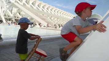 Chairs for life in Valencia